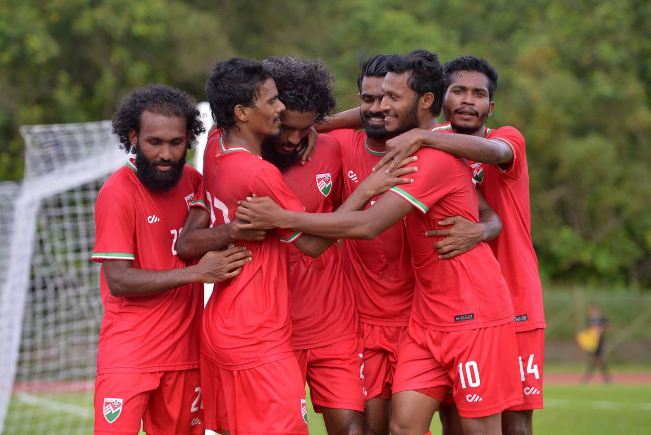 ޤައުމީ ފުޓްބޯޅަ ޓީމް ފުރަތަމަ ފަހަރަށް ބުރުނާއީގެ މައްޗަށް ކުރިހޯދައިފި