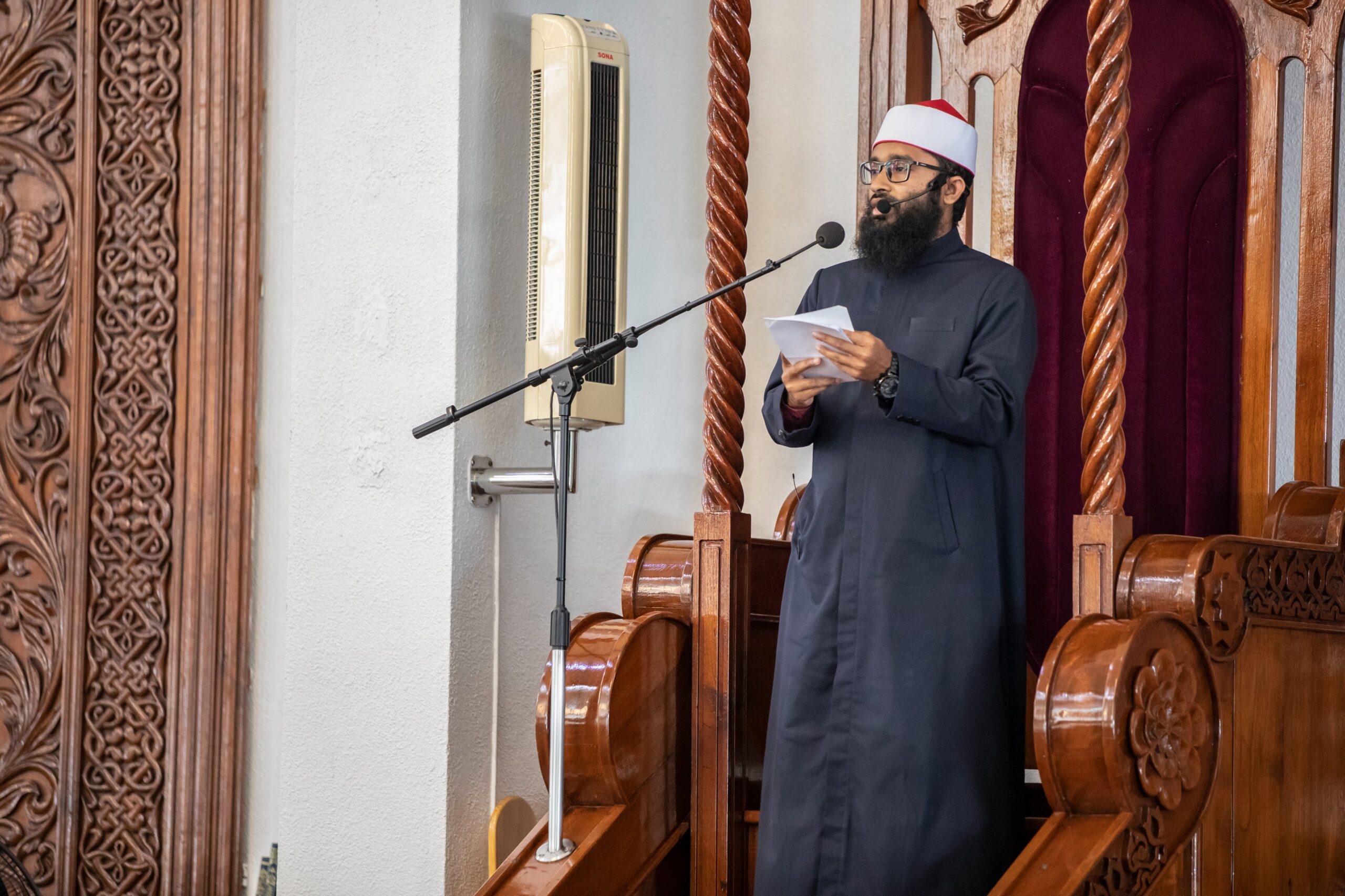ރާއްޖޭގެ ބައެއް ވިޔަފާރިވެރިންގެ ކިބައިން މަކަރާއި ޙީލަތްތެރިކަން ފެންނަމުންދޭ: ޚުތުބާ
