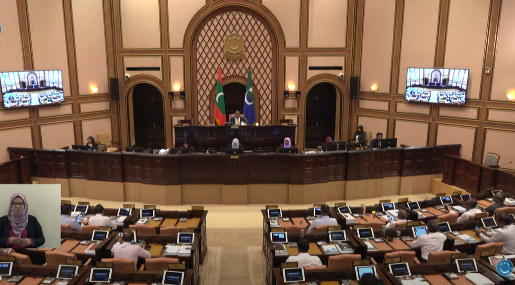 މަޖިލީހުގެ ހާޒިރީ ދަށް، ބަޖެޓް ރިޕޯޓަށް ބަހުސްކުރާނެ މެމްބަރަކު ނެތް