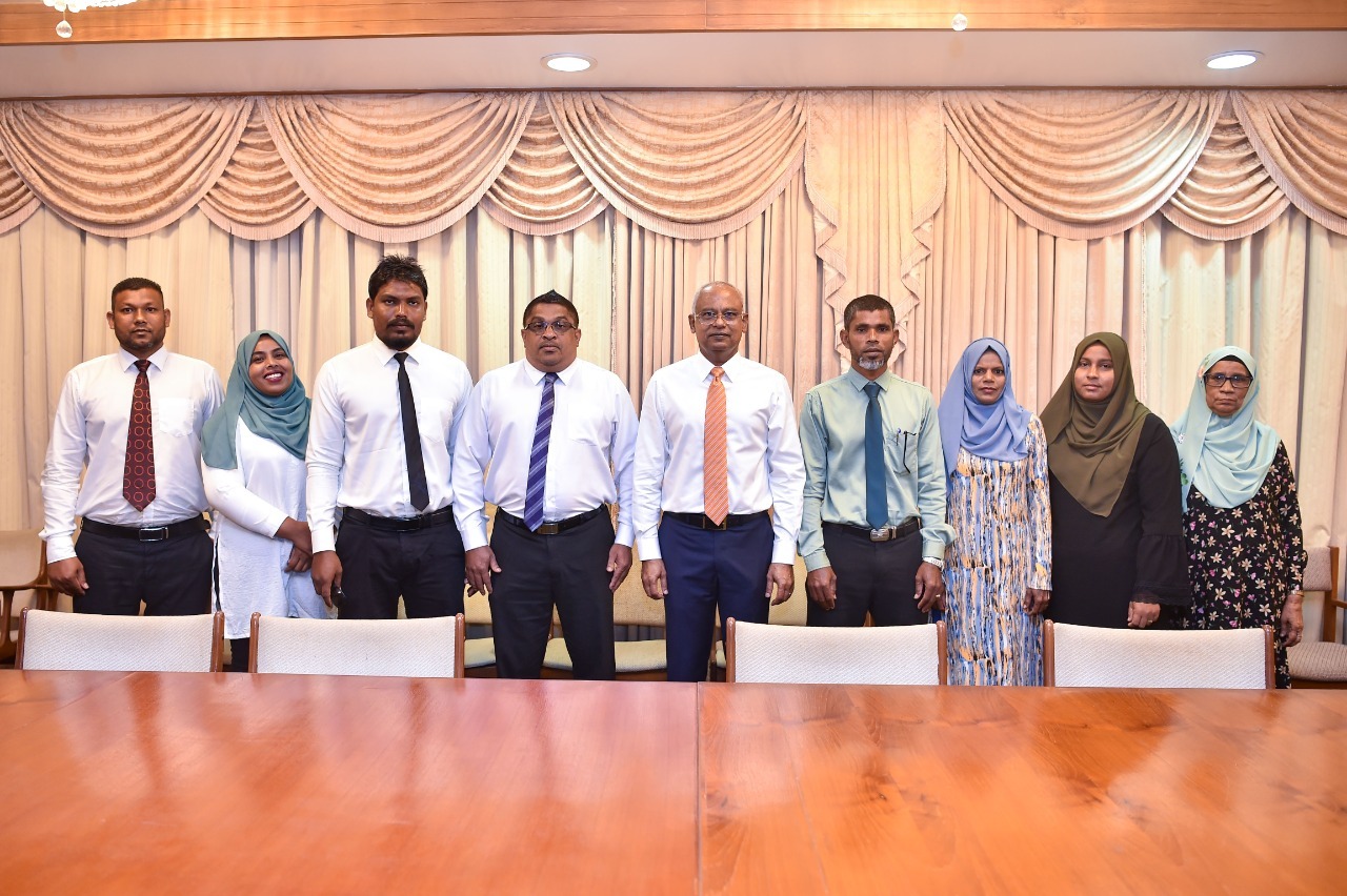 ރައީސް ދަރަނބޫދޫ ކައުންސިލަރުންނާއި ބައްދަލުކުރުއްވައިފި