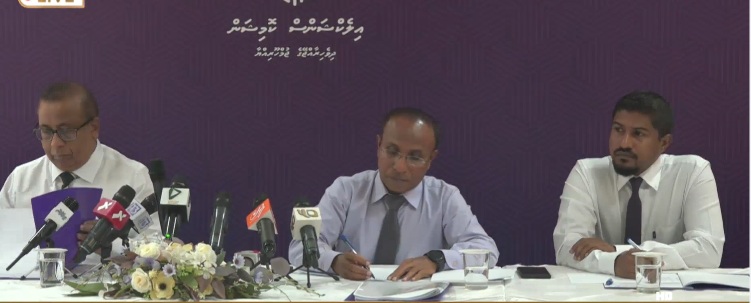 އިންތިހާބަގެ މަސައްކަތުގައި 6،000 އަށް ވުރެ ގިނަ މީހުން ބައިވެރިވާނެ: އީސީ
