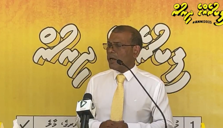 ރައީސް ސޯލިހަށް ޕްރައިމަރީ ކާމިޔާބުނުކުރެއްވިއްޖެ ނަމަ ވެރިކަމުގެ ބާރުތައް އެމަނިކުފާނާ ހަވާލުކުރަންޖެހޭނެ ކަމަށް ދޭހަވާގޮތަށް ނަޝީދު ވާހަކަ ދައްކަވައިފި