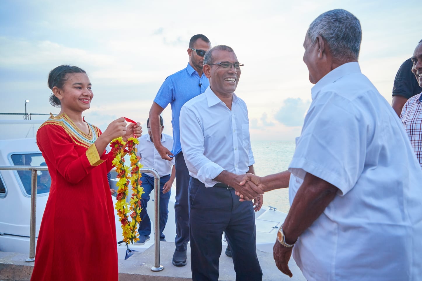 ރައީސް ނަޝީދަށް ވިޔަފާރިވެރިޔާ އުއްޗު ހޫނު މަރުހަބާއެއް ދަންނަވައިފި