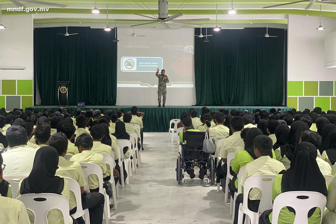 ހުރަވީ ސްކޫލުގެ ދަރިވަރުން، "އިވެކުއޭޝަން ޑްރިލް" އަށް އަހުލުވެރިކުރުމަށް ސެޝަނެއް ކުރިއަށް ގެންގޮސްފި