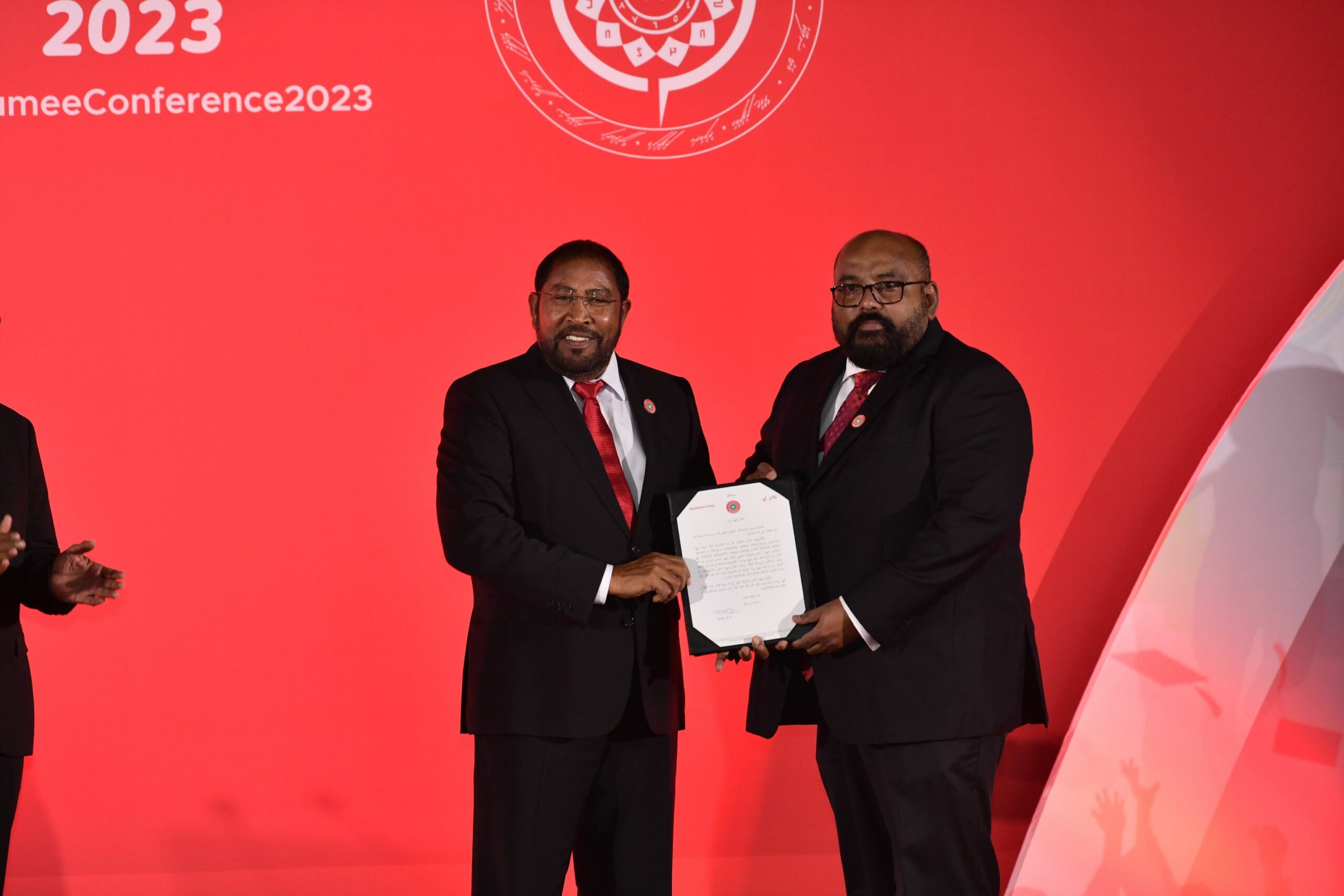 މިއީ ޤާސިމް އިބްރާހިމްގެ ފަހަރު: އެޑްވައިޒަރު ނަވާޒް
