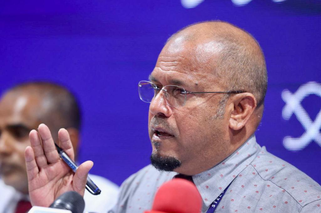 މަގުކޮންނަން ބޮޑު އަގުނަގާތީ ކޯޓަށް ދާނެ ކަމަށް ސްޓެލްކޯއިން ބުނެފި