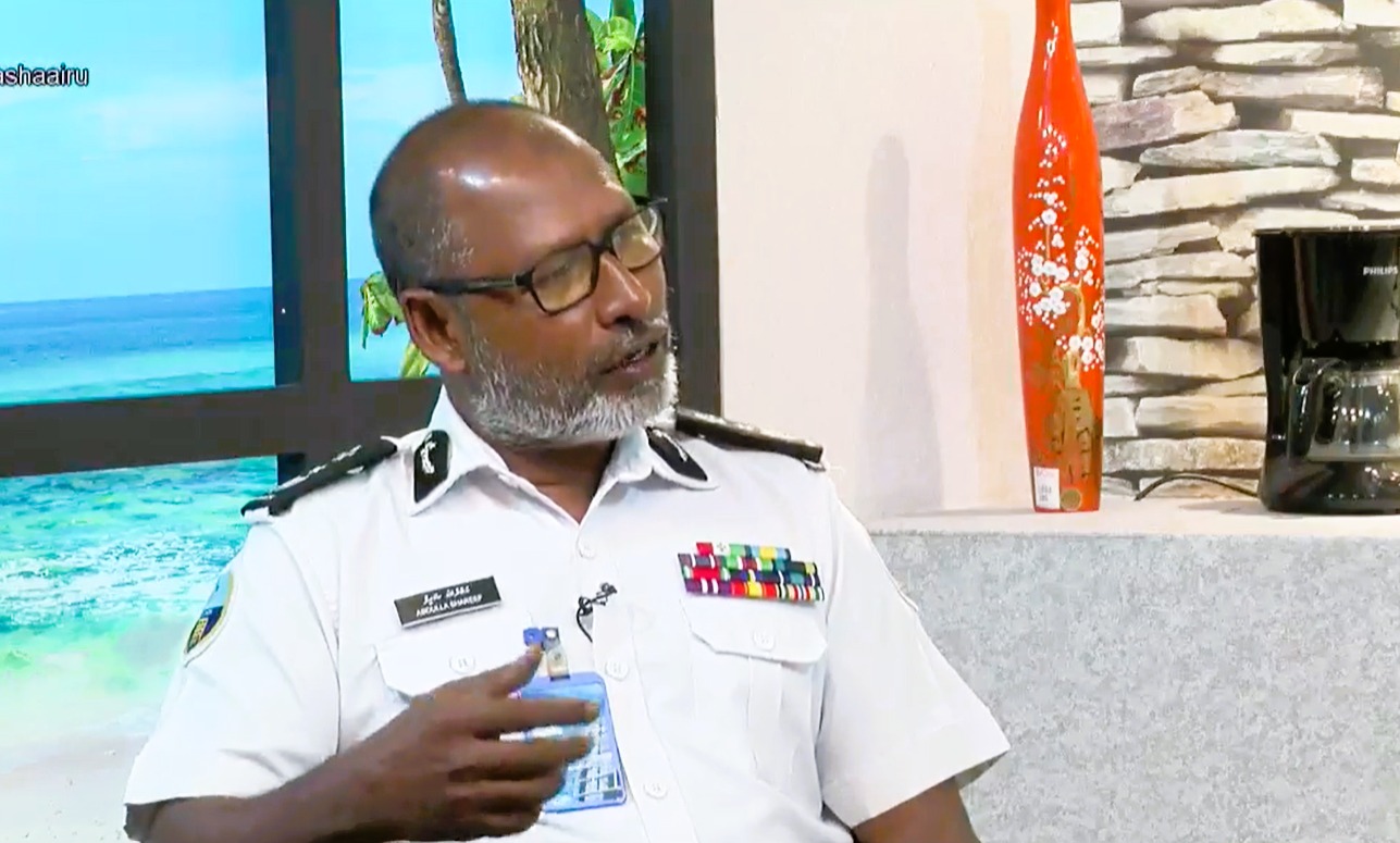 ކަސްޓަމްސް އިން ބުނަނީ އެއާޕޯޓުން ގެއްލުނު ކަމަށް ބުނާ ޑްރަގަކީ ފުރަތަމަ ވެސް ފެނުނު އެއްޗެއް ނޫން ކަމަށް!