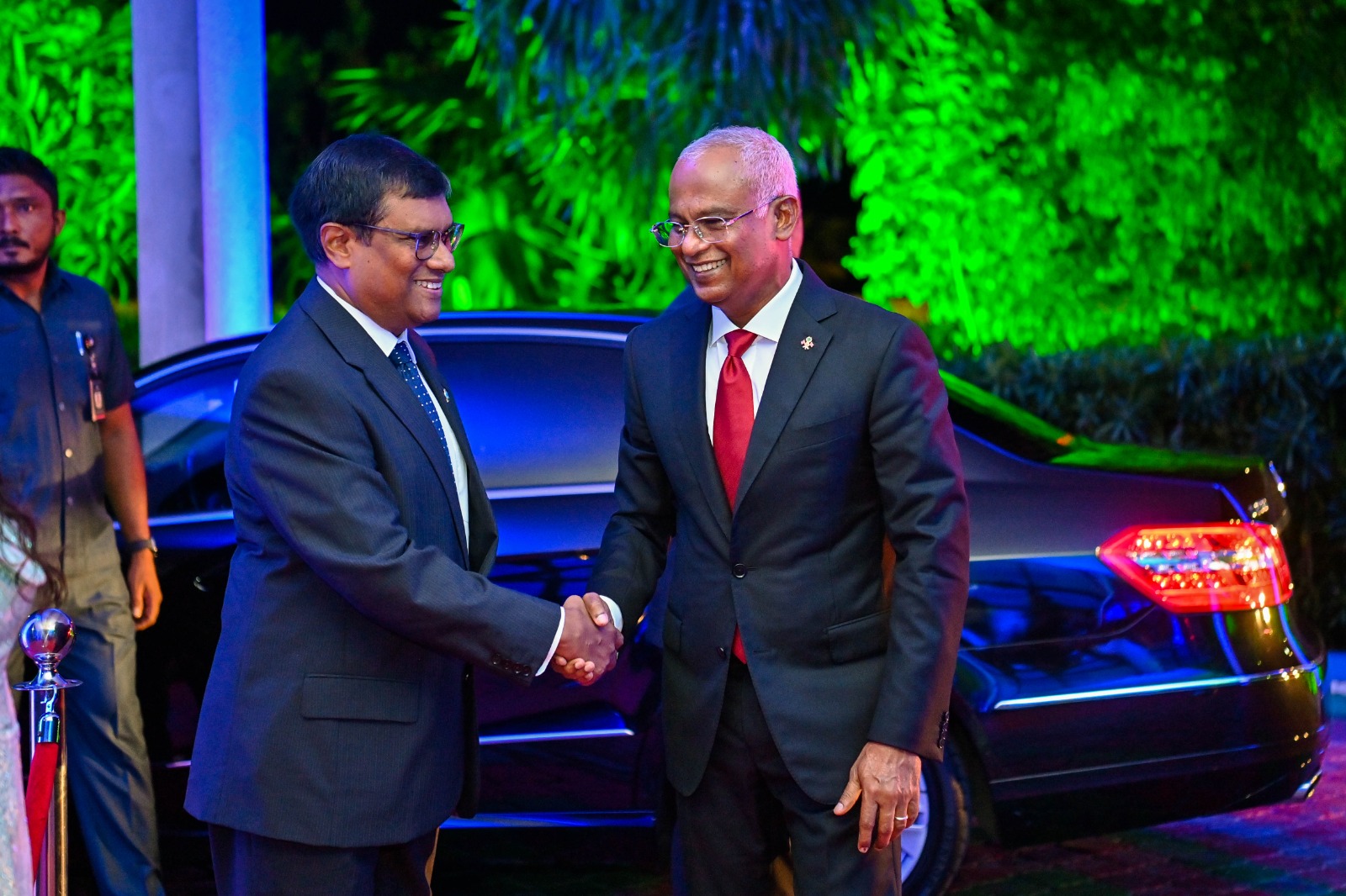 އުއްތަމަ ފަނޑިޔާރު ވިދާޅުވެދެއްވީ ބަދަލު ގެނައުމުގައި ހިފަހައްޓަން ޖެހޭ ހަމަތައް!
