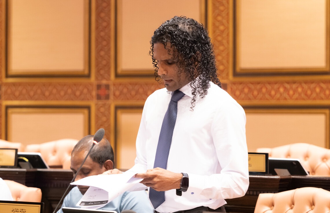 "ލޯނު ނެގުމަކީ ގޯހެއް ނަމަ ނަޝީދުގެ ސަރުކާރުން ވެސް ލޯނު ނުނެގީސް"
