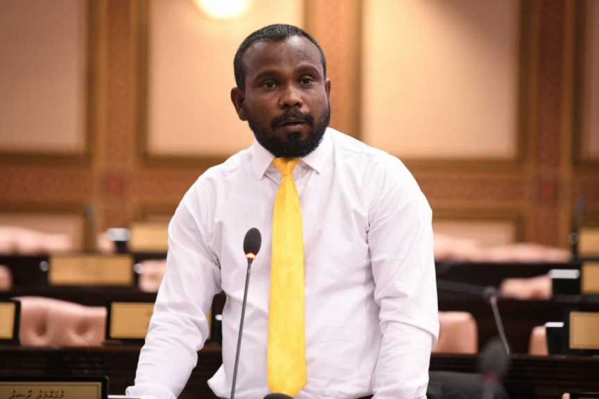 "ކަނބަލުންގެ ވަހުން ރާޝިދަށް މިފަހަރު ސަލާމަތެއް ނުވެވުނު"