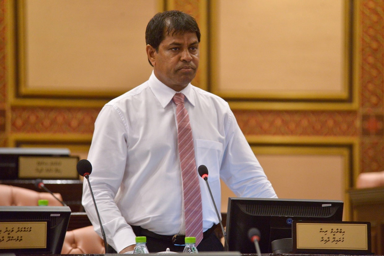 މަޖިލީސް މެމްބަރު ރިޒާ އަވަހާރަވެއްޖެ