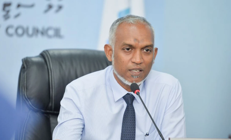 ޖަމާއަތަށް މިސްކިތަށްދާ ފަރާތްތަކުގެ ވެހިކަލްތަކުގައި ސްޓިކާ ނުޖެހުމަށް މޭޔަރު މުއިއްޒު އިލްތިމާސް ކޮށްފި