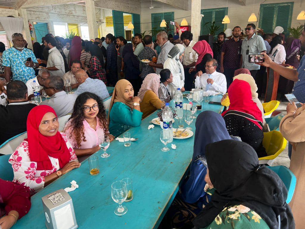 ފިކުރެއްގެ ދިރުމުގެ ފަރާތުން ރައީސް ނަޝީދާއެކު މާހެފުމެއް ބާއްވަނީ