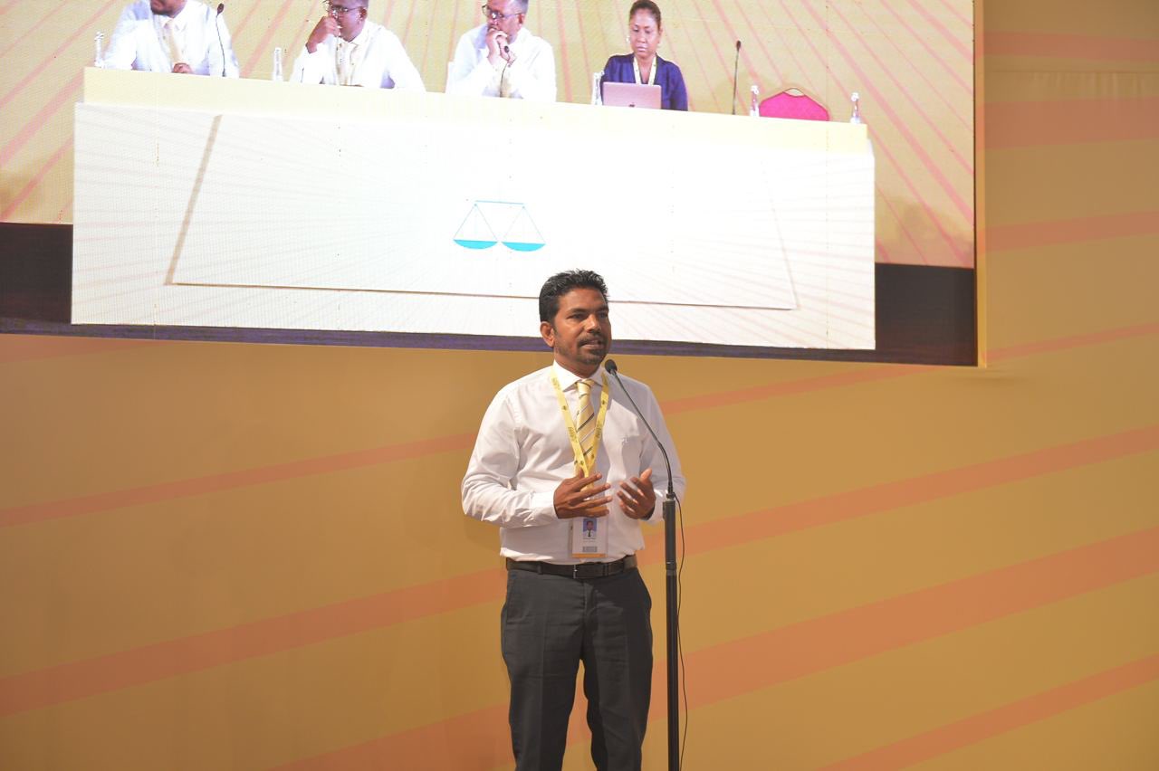 ޝިފާޒް ވަކިކުރުމުން ނަޝީދު ފެކްޝަނުގެ "ރުޅިގަނޑު" ރަައީސަށް