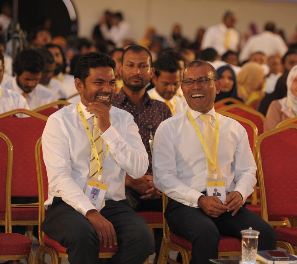 ރައީސް އޮފީހުގެ މިނިސްޓަރުކަމުން ޝިފާޒް ވަކިކޮށްފި