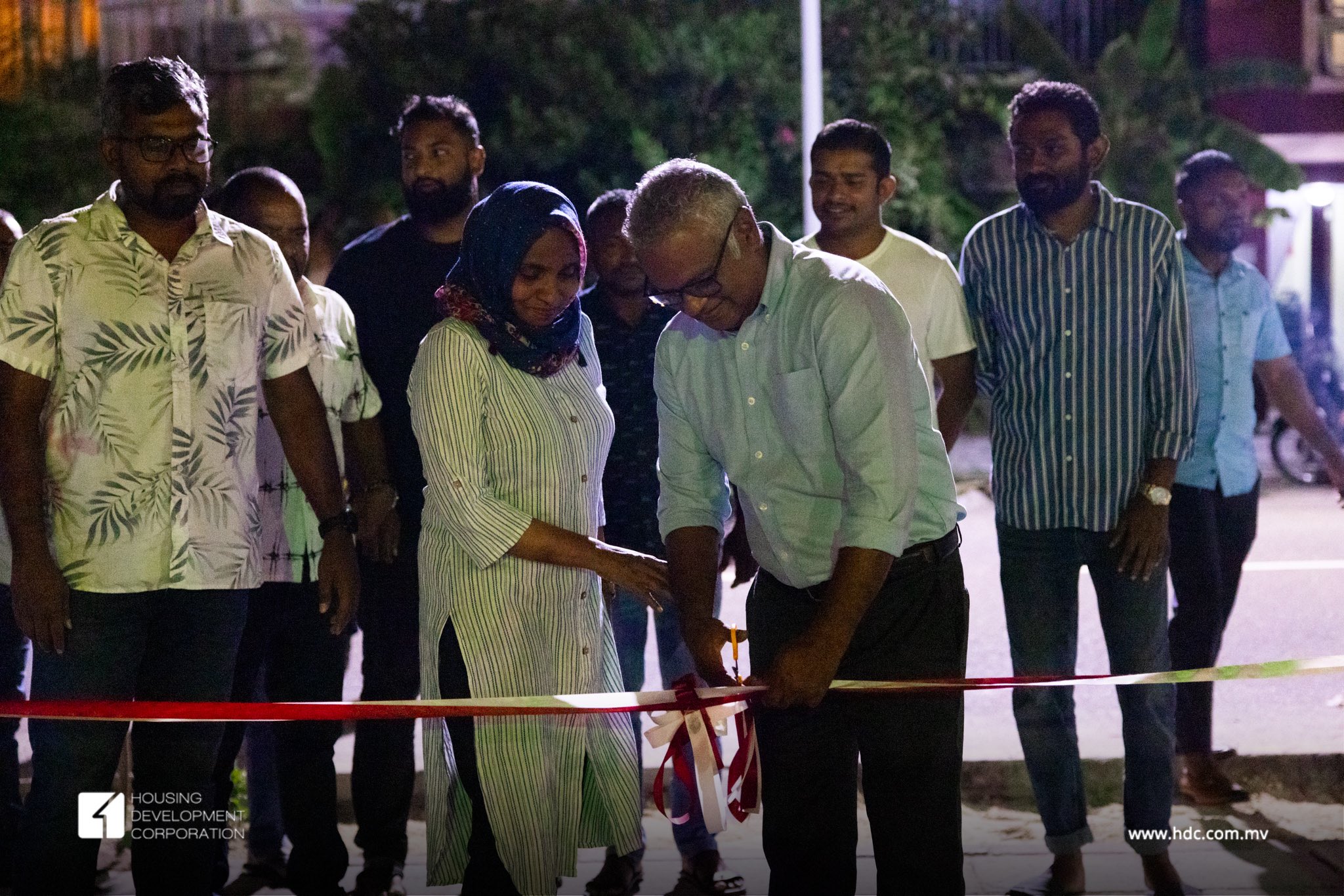 ހުޅުމާލޭގައި ހޮޅުއަށި މައިޒާނެއް ހުޅުވައިފި