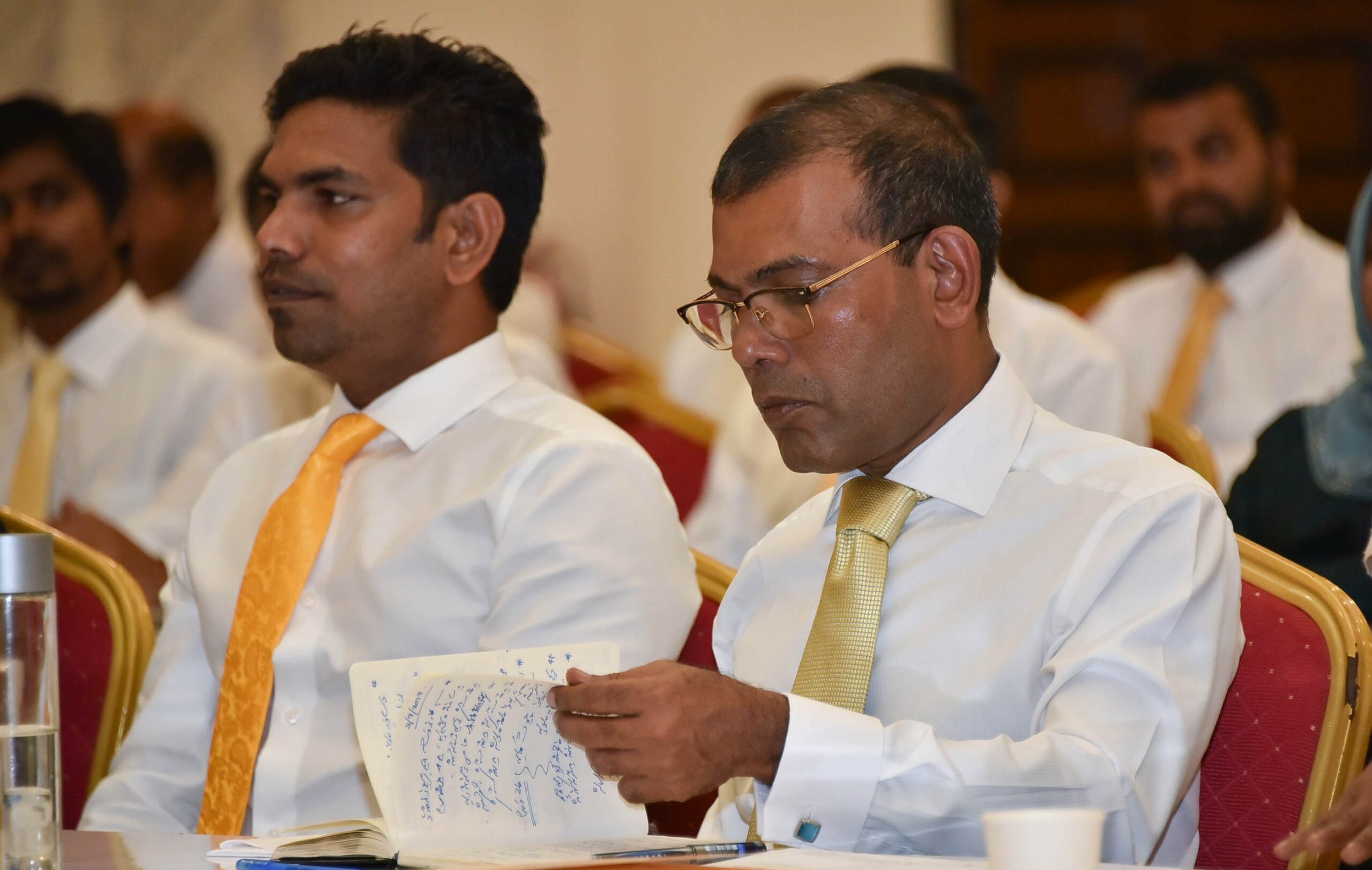 އެމްޑީޕީގެ އާއްމު މެންބަރުންގެ އަޤުލަބިއްޔަތުން ނިންމި ނިންމުން ޕާޓީގެ ރައީސާއި ނައިބް ރައިސް ގަބޫލެއްނުކުރި! އެވެސް ޑިމޮކްރަސީތޯ؟