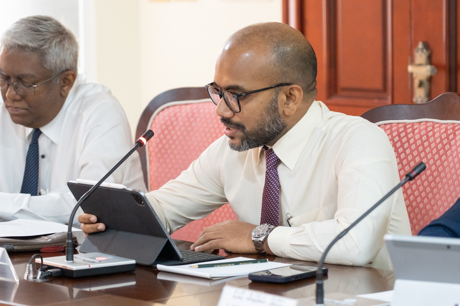 ދަރަނި ރީސްޓްރަކްޗާ ކުރަންޖެހޭ ހާލަތަކަށް ރާއްޖެ ނުދާނެ: އަމީރު