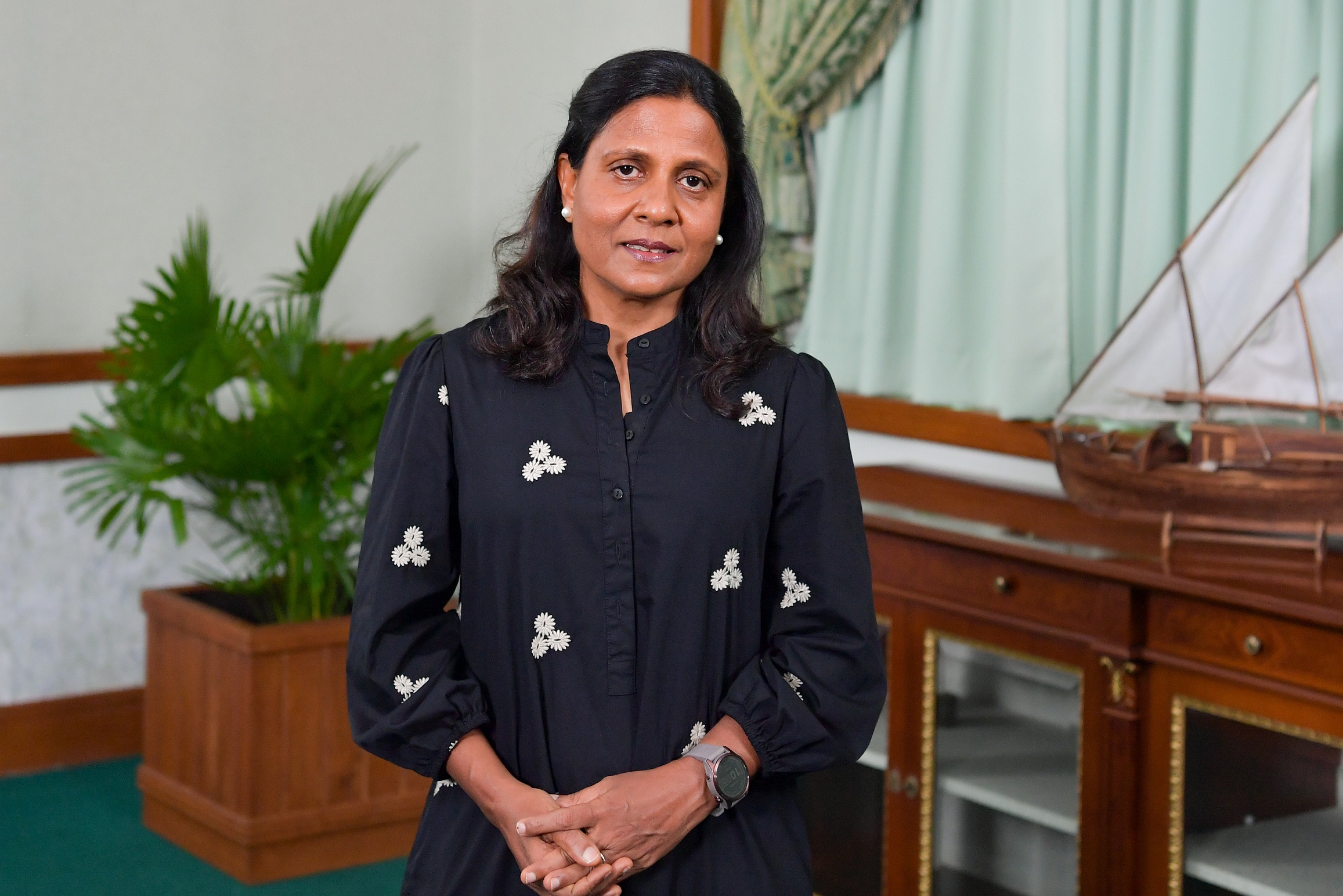 އިޖްތިމާއީ ހިދުމަތުގެ ދާއިރާއަށް އެހީތެރިކަން ދިނުން މުހިންމު: ފަސްޓްލޭޑީ
