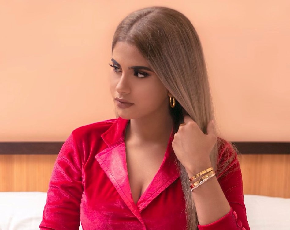ކައިޒީން ބައްޕައާ ދެކޮޅަށް ކުރާ ދައުވާގެ މައްސަލަ މަޑުޖައްސާލަން އަމުރުކޮށްފި