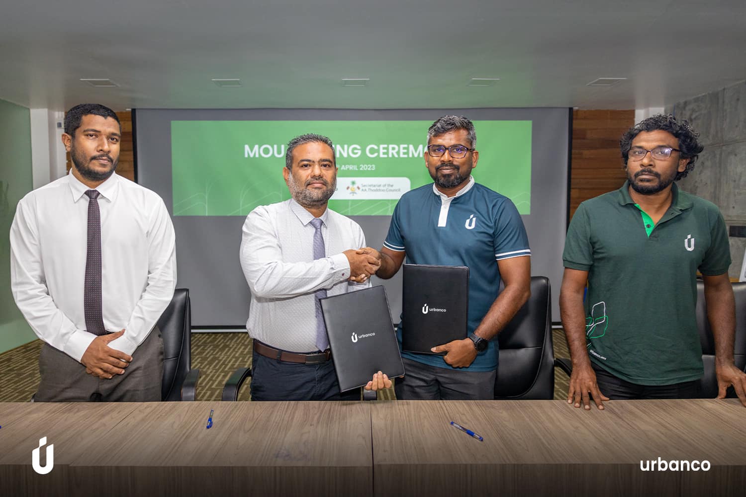 ތޮއްޑޫގައި އޯޕަން އެކްސެސް ނެޓްވޯކެއް އަޅަން އާބަންކޯ އާ އެކު ސޮއިކޮށްފި