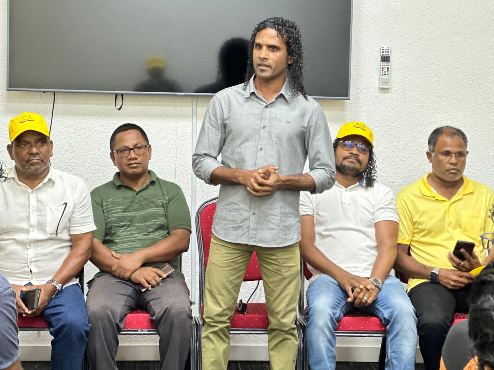 އެމްޑީޕީގެ ކެމްޕޭން ޓީމެއް އަރިއަތޮޅަށް