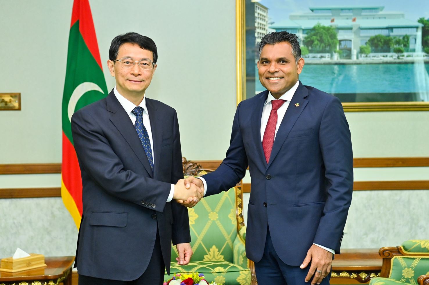 ނައިބު ރައީސްގެ އަރިހަށް، ޗައިނާގެ ސީއައިޑީސީއޭގެ ވައިސް ޗެއަރމަން އިޙްތިރާމްގެ ޒިޔާރަތެއް ކުރައްވައިފި