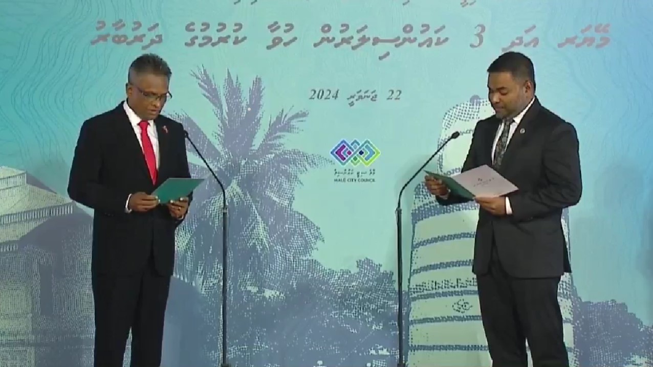 މާލޭގެ މޭޔަރުކަމުގެ ހުވާ އާދަމް އާޒިމް ކުރައްވައިފި