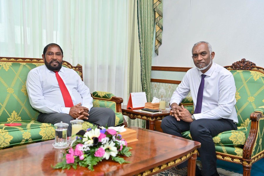 ރައީސް ޑރ.މުއިއްޒު މަގާމުން ވަކިކުރަން ކުރާ މަސައްކަތް ވަގުތުން ހުއްޓާލުމަށް ޤާސިމް އެދިވަޑައިގެންފި