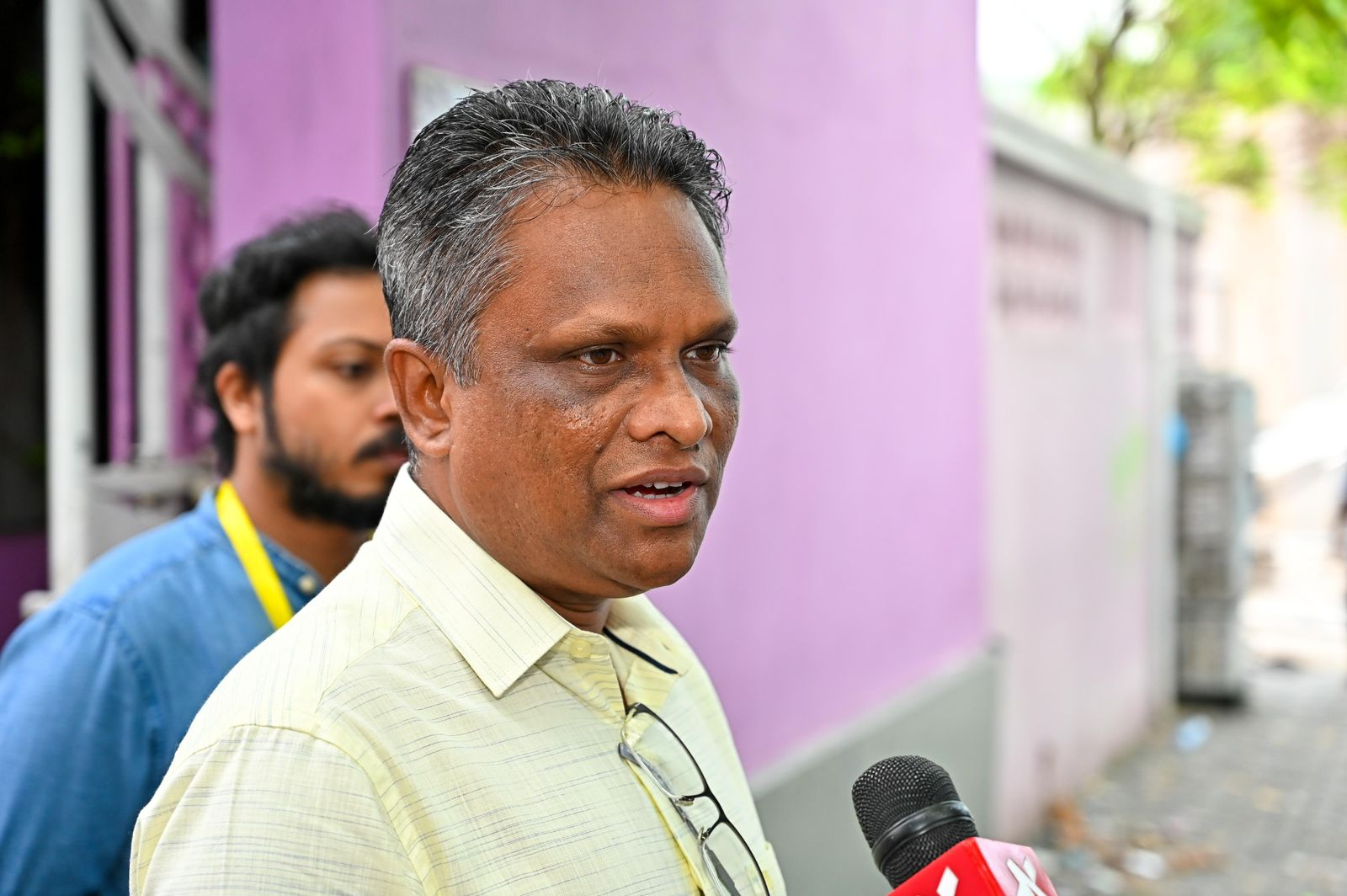 ތަފާތު ނުކޮށް، އަޅުގަނޑު ވާނީ އެންމެންގެ މޭޔަރަކަށް: އާޒިމް