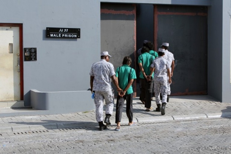 ދަރުމަވަންތަ ސްކޫލުގެ ދަރިވަރުންނަށް ނުރަނގަޅު އަސަރު ކުރަމުންދާތީ މާލޭ ޖަލު ބަންދުކޮށްފި