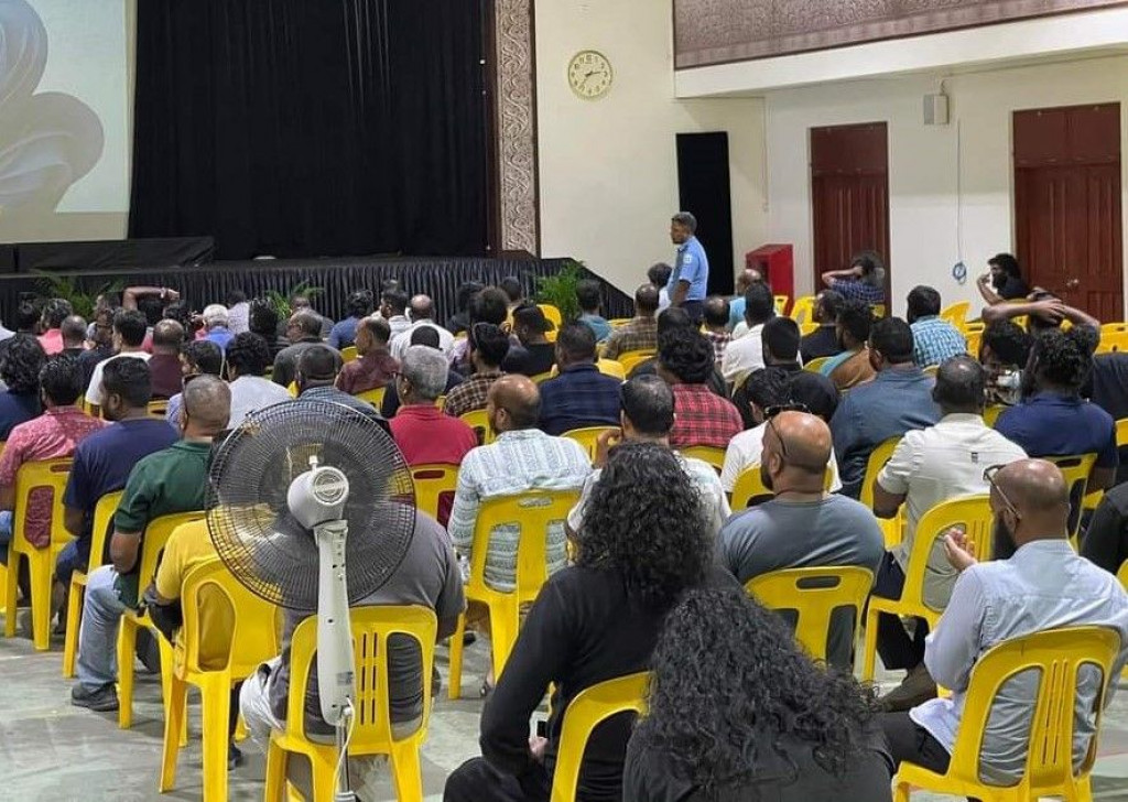 މިއަހަރުގެ ފުރަތަމަ، ޓެކްސީ ޑްރައިވަރުންގެ ތަމްރީނު ޕްރޮގްރާމް ޕޮލިހުން ހިންގައިފި