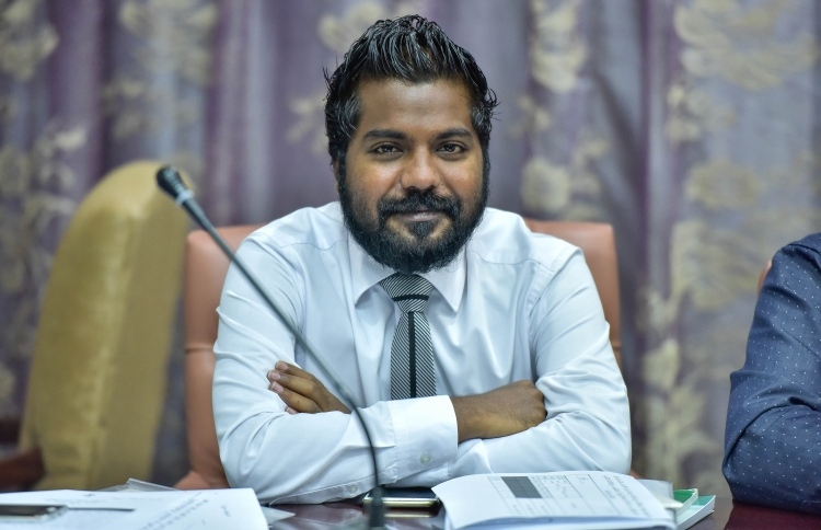 ޕީއެސްއެމްގެ ޑީއެމްޑީ އަކަށް ކުރީގެ މަޖިލިސް މެމްބަރު އަބްދުﷲ ޔާމީން ރަޝީދު