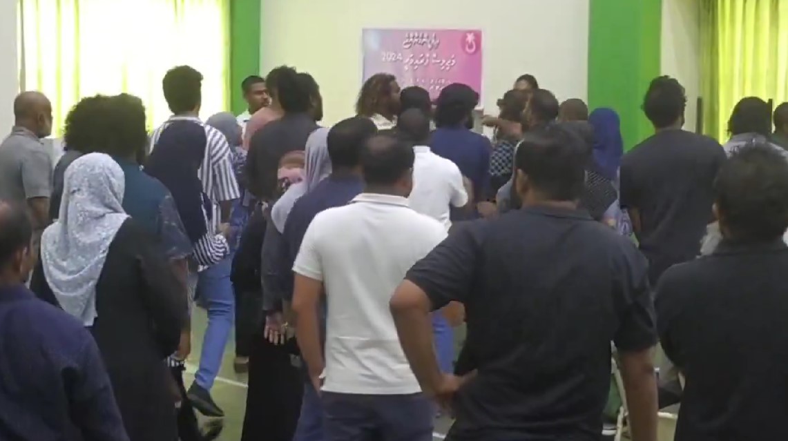 ވޯޓާސް ލިސްޓަށް ޝަކުވާ ހުށަހަޅަން ހުޅުވާލައިފި