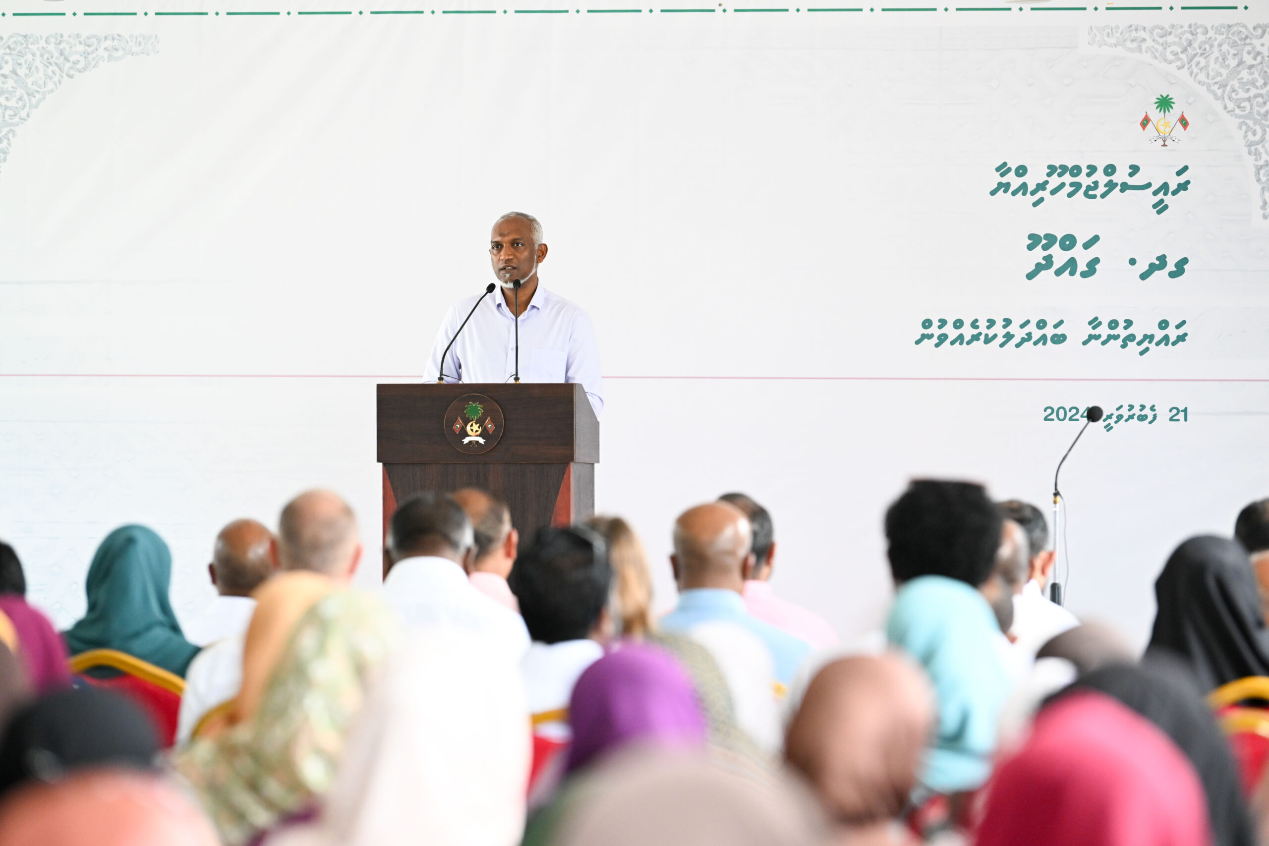 ގައްދޫ އާއި މާވަރުލު އެއާޕޯޓު އެއްގަމުން ގުޅާލަދޭނަން: ރައީސް