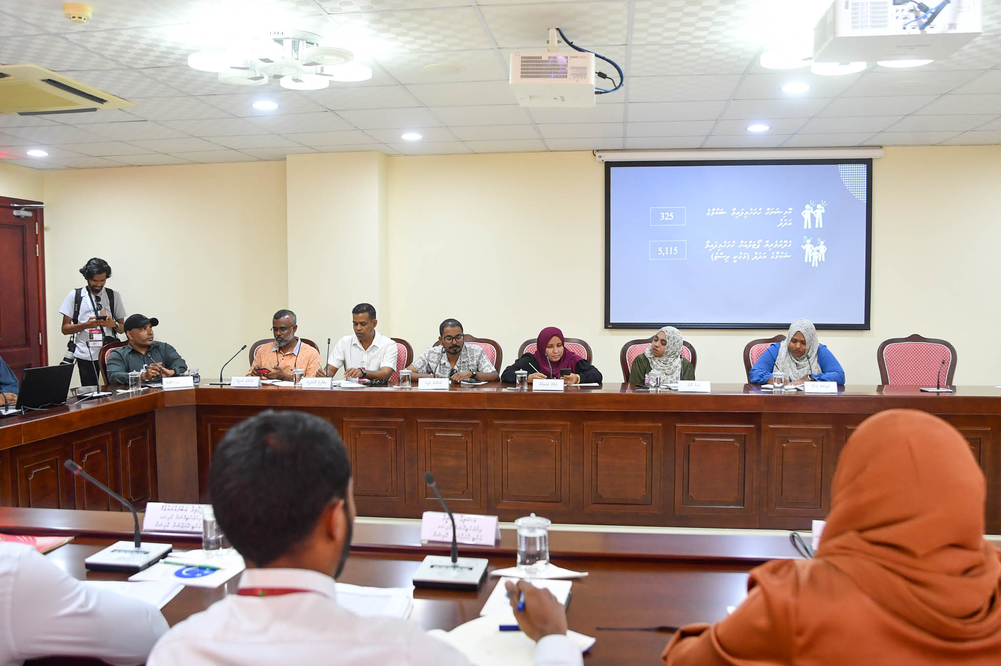 ފްލެޓް ހޯދަން ދޮގުލިޔުން ދިން ކައުސިލްތަކުގެ މައްސަލަ ބަލާނަން: އޭސީސީ