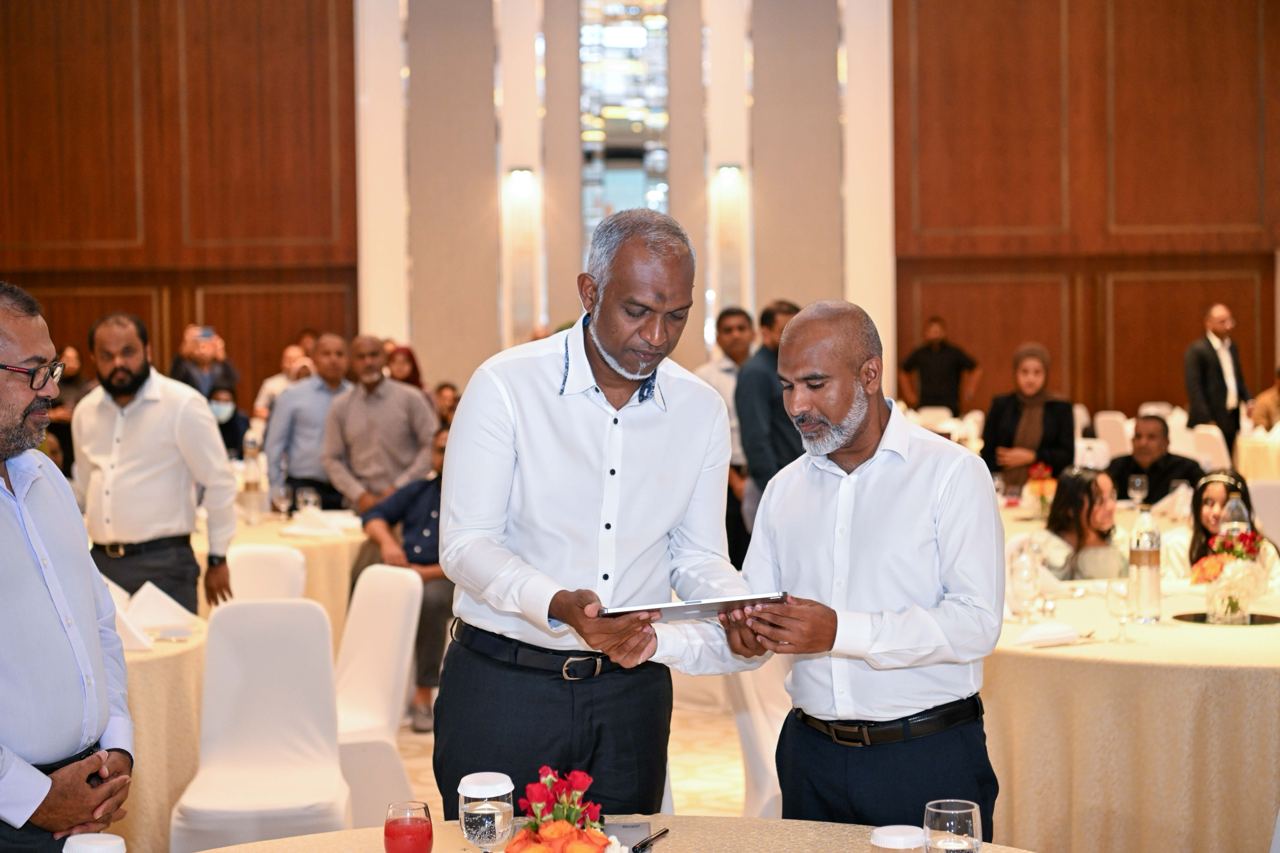 ބޭރުގައި ދިރިއުޅޭ ދިވެހި ދަރިވަރުންނަށް އިސްލާމް، އަދި ދިވެހި ކިޔަވައިދިނުމުގެ ޕްރޮގްރާމް އިފްތިތާހްކޮށްފި