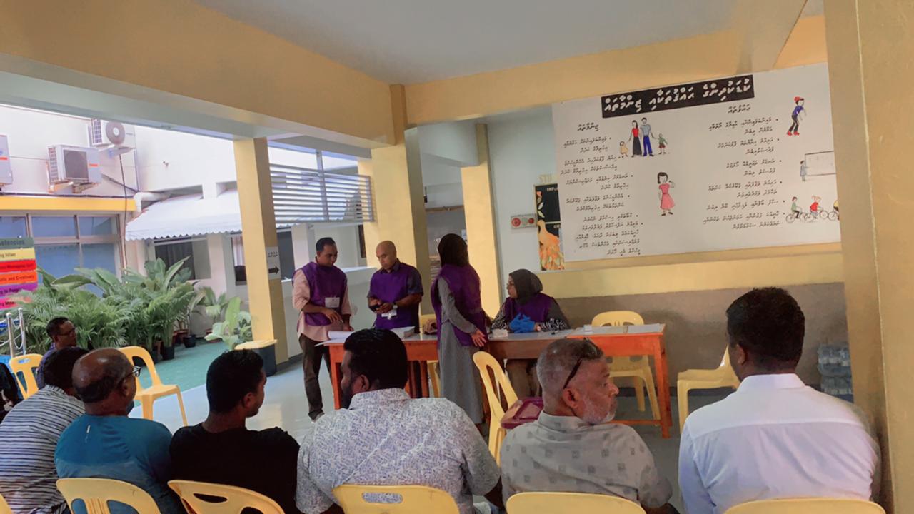 އިންތިހާބުގެ އޮބްޒާވަރުންނާއި، މޮނީޓަރުންނާއި މަންދޫބުންނަށް ވުމަށް އިތުރު ފުރުސަތެއް ދީފި