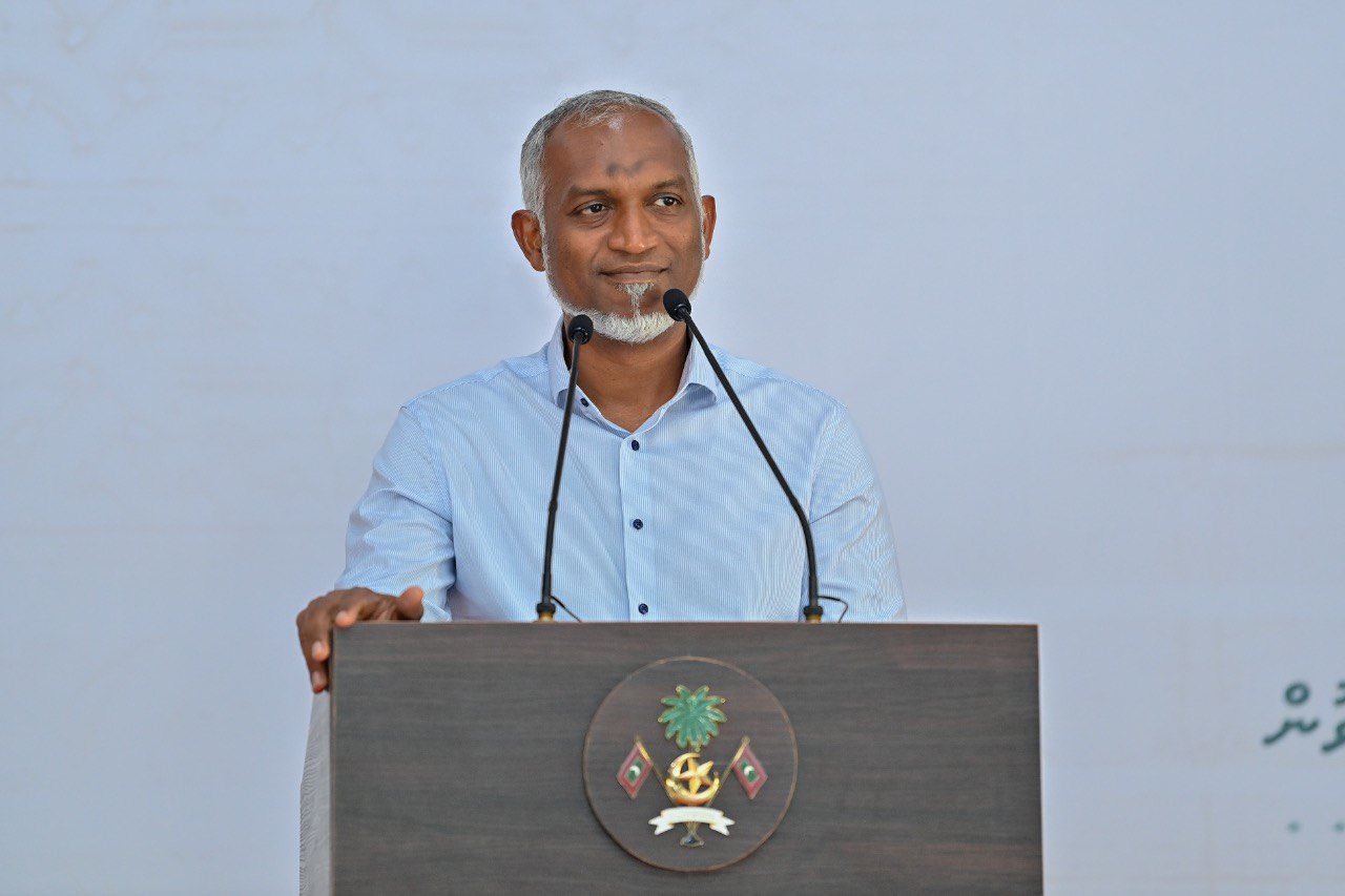 ރިއެކްްޝަން ލަސް: ޓްރަފަށް ދިން ހަމަލާ ރައީސް ޑރ. މުޢިއްޒު ކުށްވެރި ކުރައްވައިފި