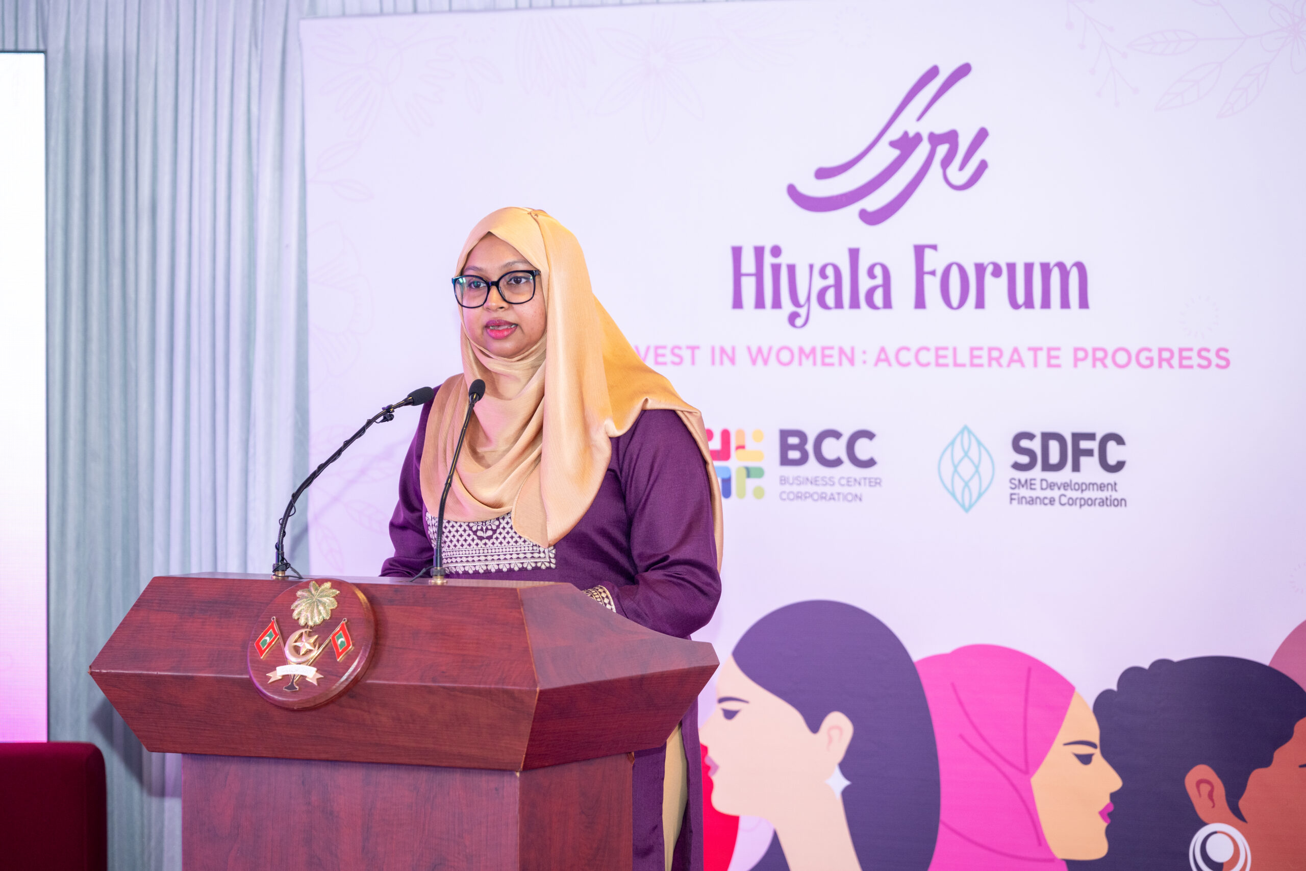 ކަނބަލުން ކުރިއަށްދިއުމަށް ބޭނުންވާ އެހީތެރިކަން ފޯރުކޮށްދެވޭނެ މަގުތައް ފަހިކުރަންޖެހޭ: އަފްރީން