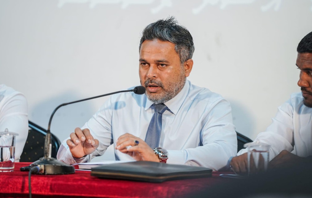 މަސްވެރިންނަށް ނުދެވި ހުރި ފައިސާ ރޯދަމަސް ފެށުމުގެ ކުރިން ދައްކާ ނިންމާނަން: ޝިޔާމް