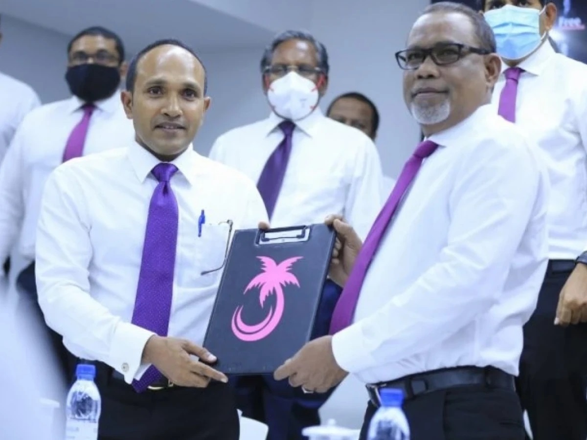 ދުކުތޫރު ޖަމީލުގެ ނަސޭހަތެއް އަޚު އަދުރޭއަށް