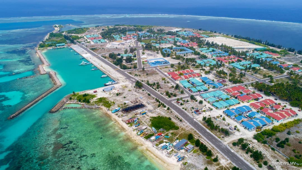 ދަތުރުދިޔަ 17 އަހަރުގެ އަންހެން ކުއްޖަކު ގެނބިގެން މަރުވެއްޖެ