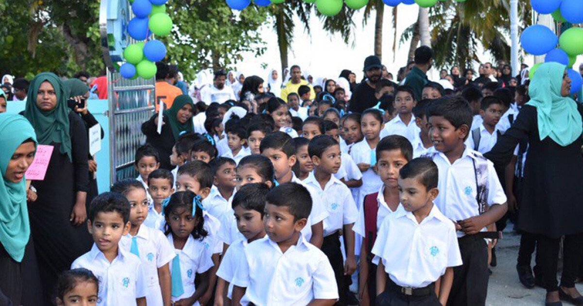 މާލޭގެ ސުކޫލުތަކަށް ވަނުމަށް 4000 ވުރެ ގިނަ ފޯމު