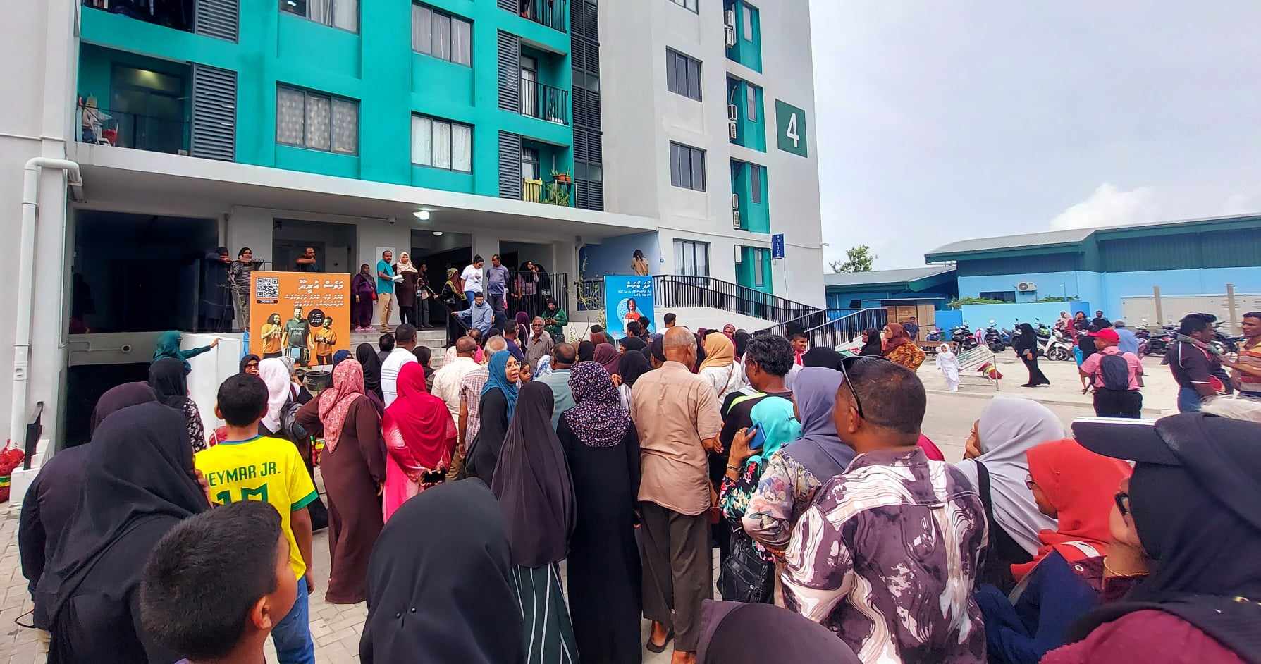 ކިއުގައި އުސޫލެއް ނެތްކަމަށްބުނެ ފިޔާބެހުން މެދުކަނޑާލުމުން އާއްމުން ރަތަށް