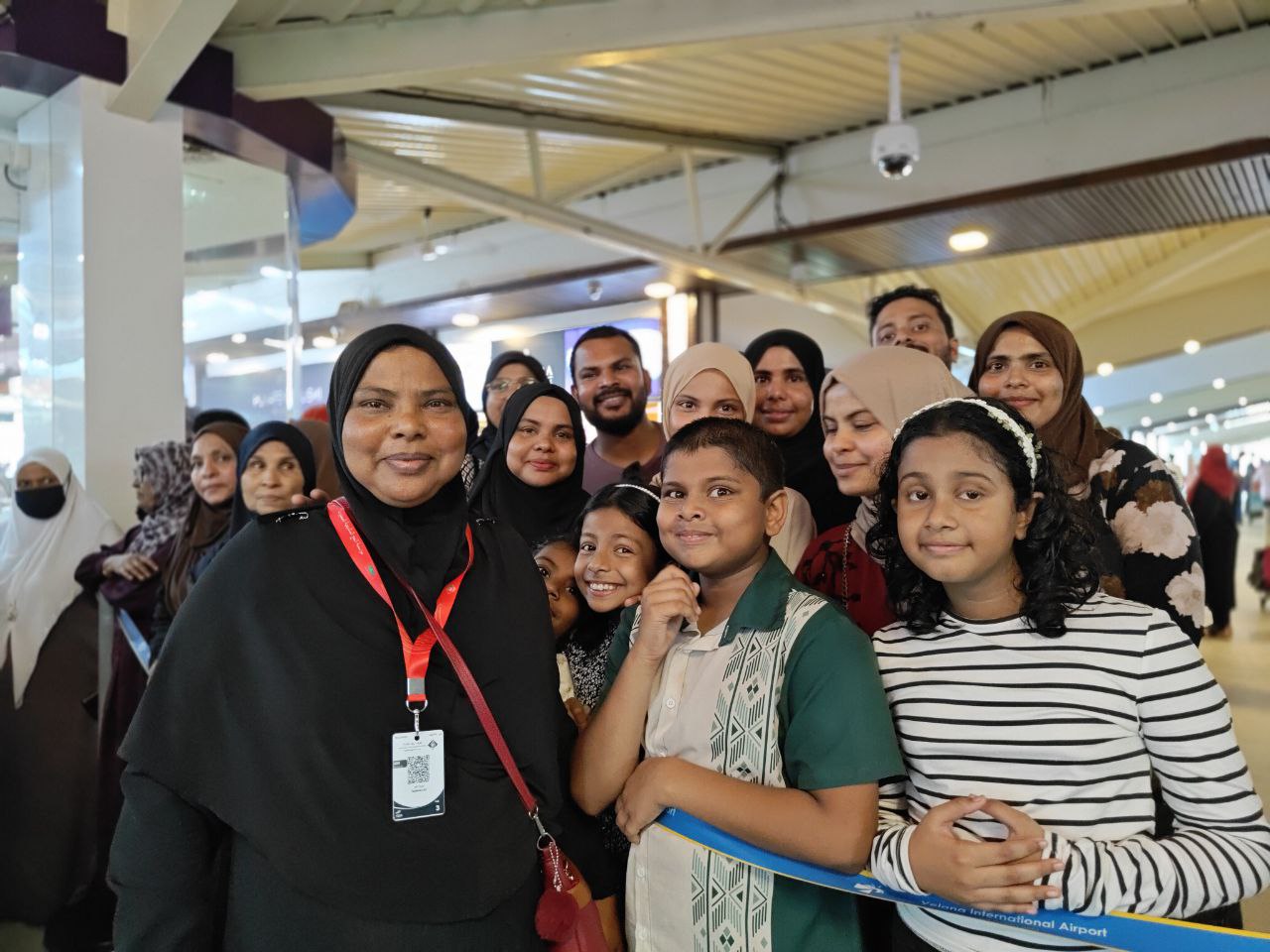ހައްޖުވެރިން އަންނާތީ ތޮއްޖެހުން ކުޑަކުރުމަށް ކުރިއާލައި އެއާޕޯޓަށް ދާން އެދެފި