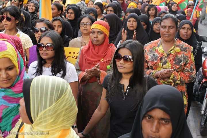 ރާއްޖޭގައި ކޮންމެ ފަސް އަންހެނުންގެ ތެރެއިން ދެ އަންހެނުން ވިހަނީ ސިޒޭރިއަން މެދުވެރިކޮށް: ޔޫއެންއެފްޕީއޭ