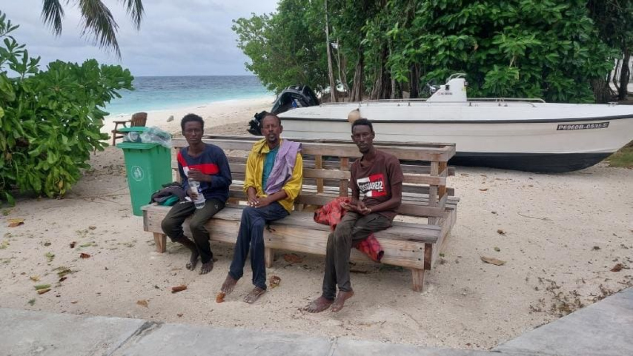 ސޯމާލިއާ ތިން މީހުން އިމިގްރޭޝަން ފެސިލިޓީއާ ހަވާލުކޮށްފި