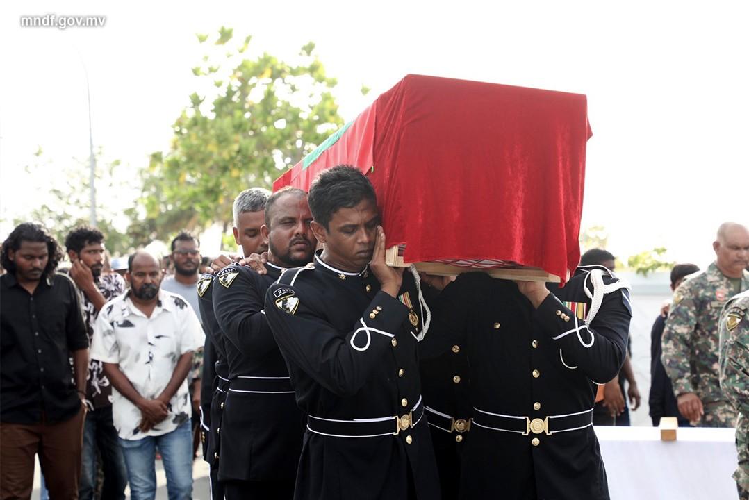 ކޯޕްރަލް ޒައިދާންގެ ޖަނާޒާ، ރަސްމީ އިއްޒަތުގައި ބާއްވައިފި