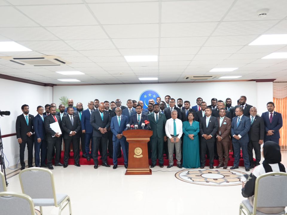 ޕީއެންސީގެ މަޖިލިސް މެމްބަރުންނަށް ރިޔާސީ ގަނޑުވަރުުން މަހަކު 50،000ރުފިޔާއެއް ނުުދޭ: ހީނާ